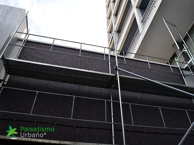 construccion jardin vertical hotel
