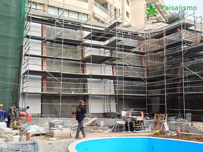 instalación jardin vertical en grecia