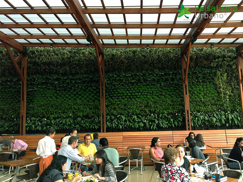 jardin vertical centro comercial