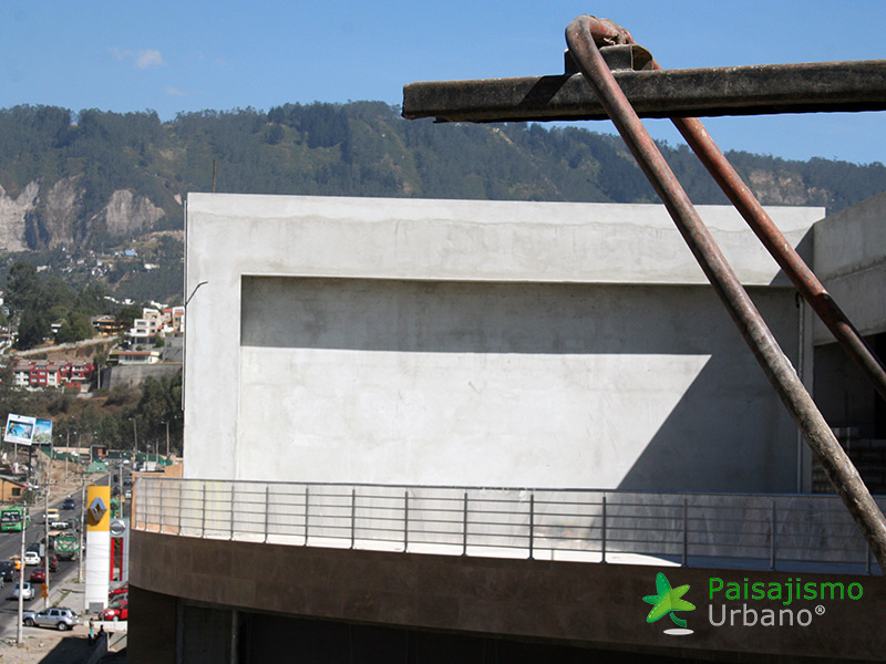 construcción jardines verticales ecuador