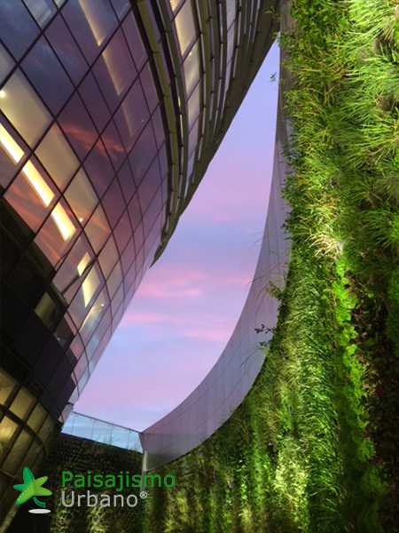jardin vertical edificio uruguay
