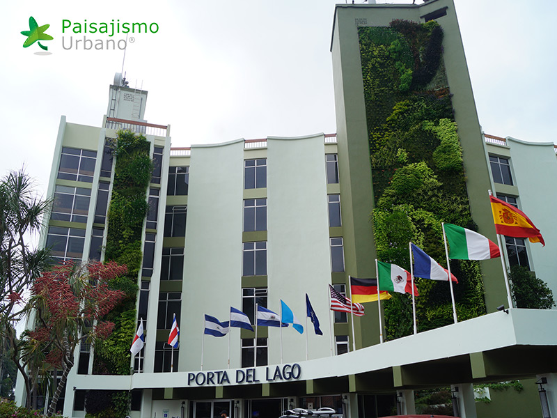 jardin vertical hotel guatemala