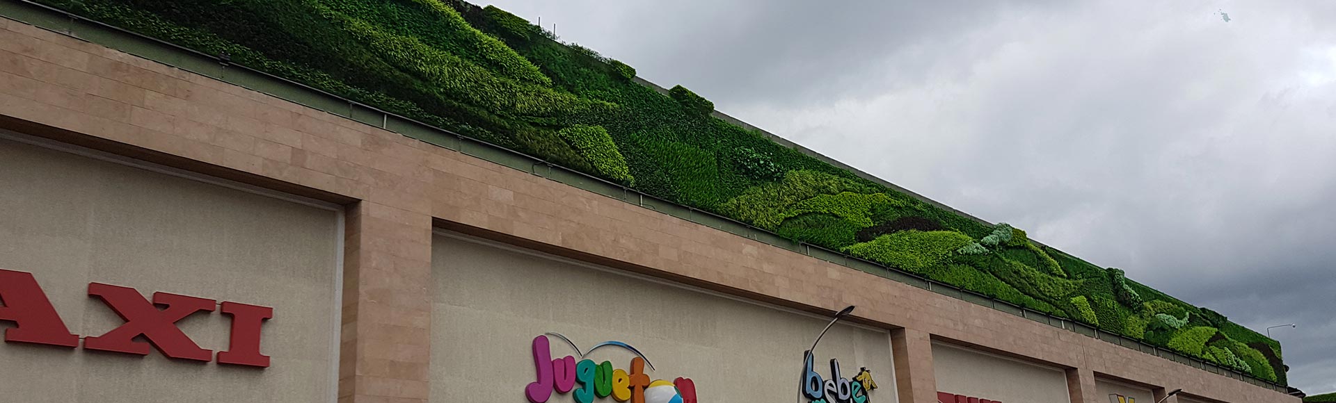 jardines verticales centro comercial quito