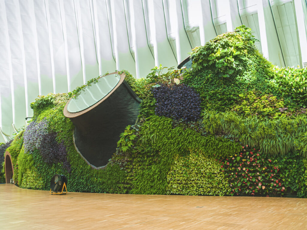 Caixa forum Valencia - El jardín vertical gana su primer premio 1 Paisajismo Urbano Jardín Vertical de Interior más grande de Europa se encuentra en Valencia